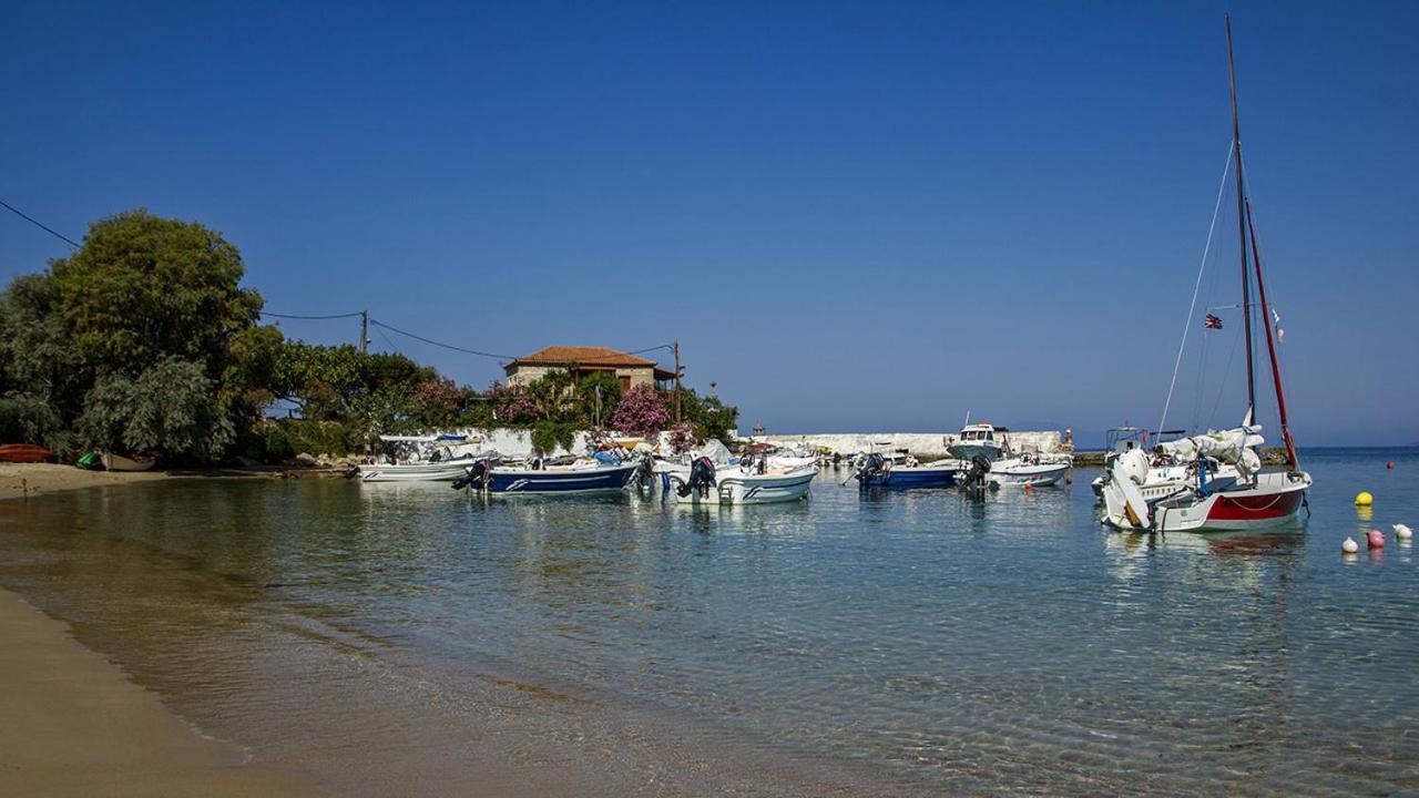 Golden Villas Stoúpa Buitenkant foto
